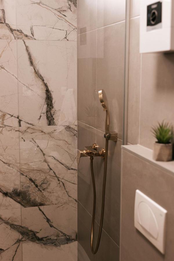 Luxury Jacuzzi Apartment Мостар Экстерьер фото